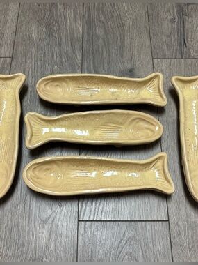 Sardine plates set of 5 yellow